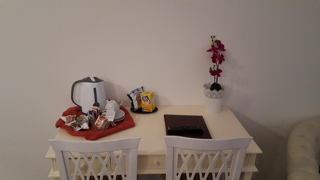 Hotel Ascot カイアネッロ エクステリア 写真